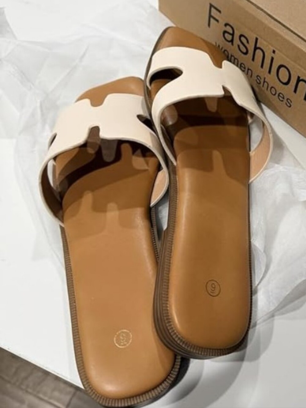 NWT Womens Nude Flat Cutout Slide Sandals Soft ComfortSummer Slides